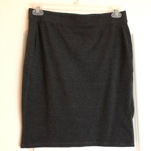 Merona size M gray pencil skirt